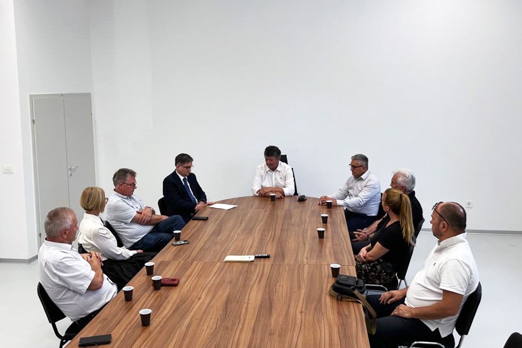Slika Radni sastanak u Općini Poličnik